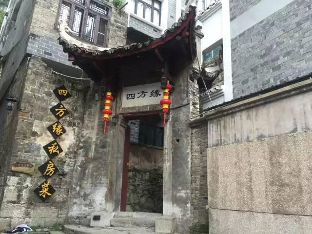 时尚芭比做美甲